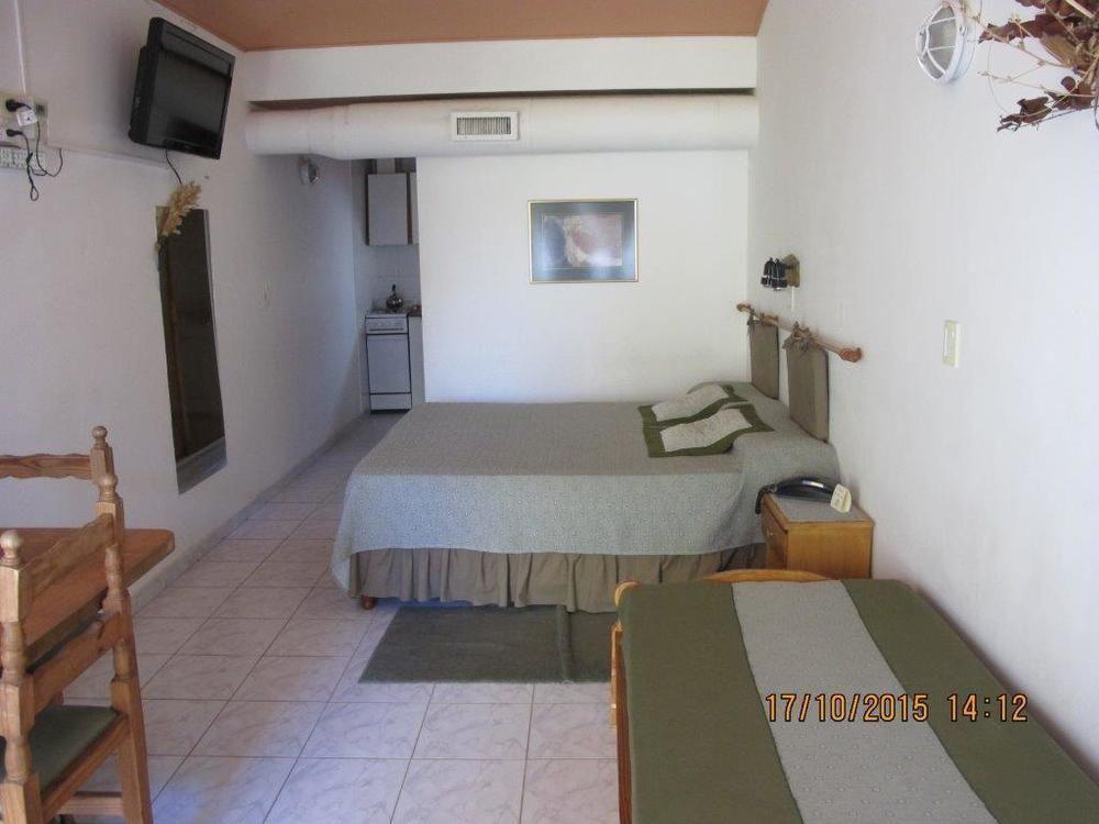 Las Bardas Hotel Пуерто Мадрин Екстериор снимка