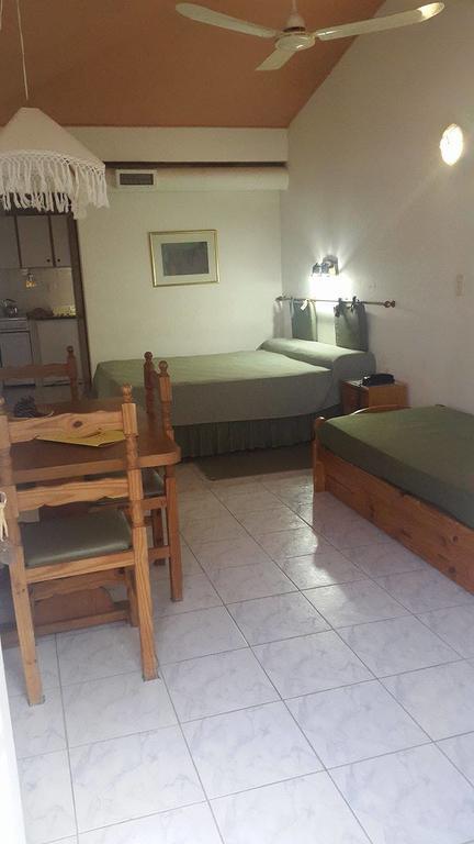 Las Bardas Hotel Пуерто Мадрин Екстериор снимка