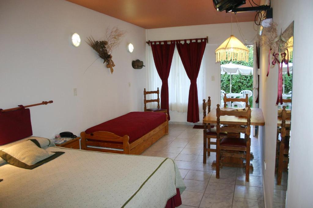 Las Bardas Hotel Пуерто Мадрин Стая снимка