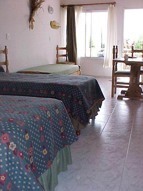 Las Bardas Hotel Пуерто Мадрин Стая снимка